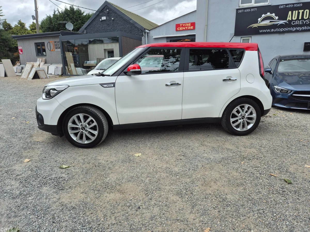Kia Soul Hatchback, Diesel, 2017, White