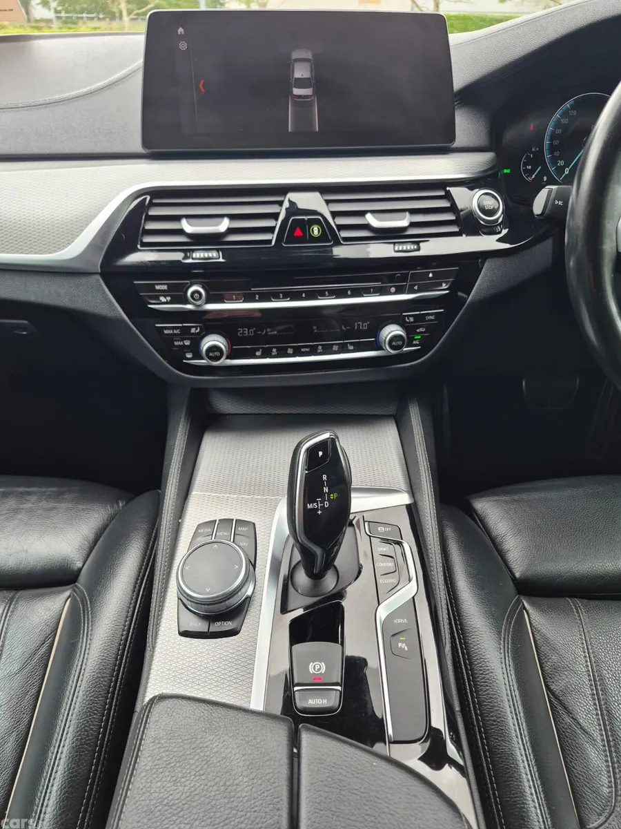 BMW 5-Series Saloon, Petrol Plug-in Hybrid, 2018, Grey