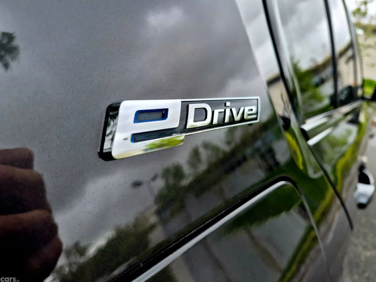 BMW 5-Series Saloon, Petrol Plug-in Hybrid, 2018, Grey