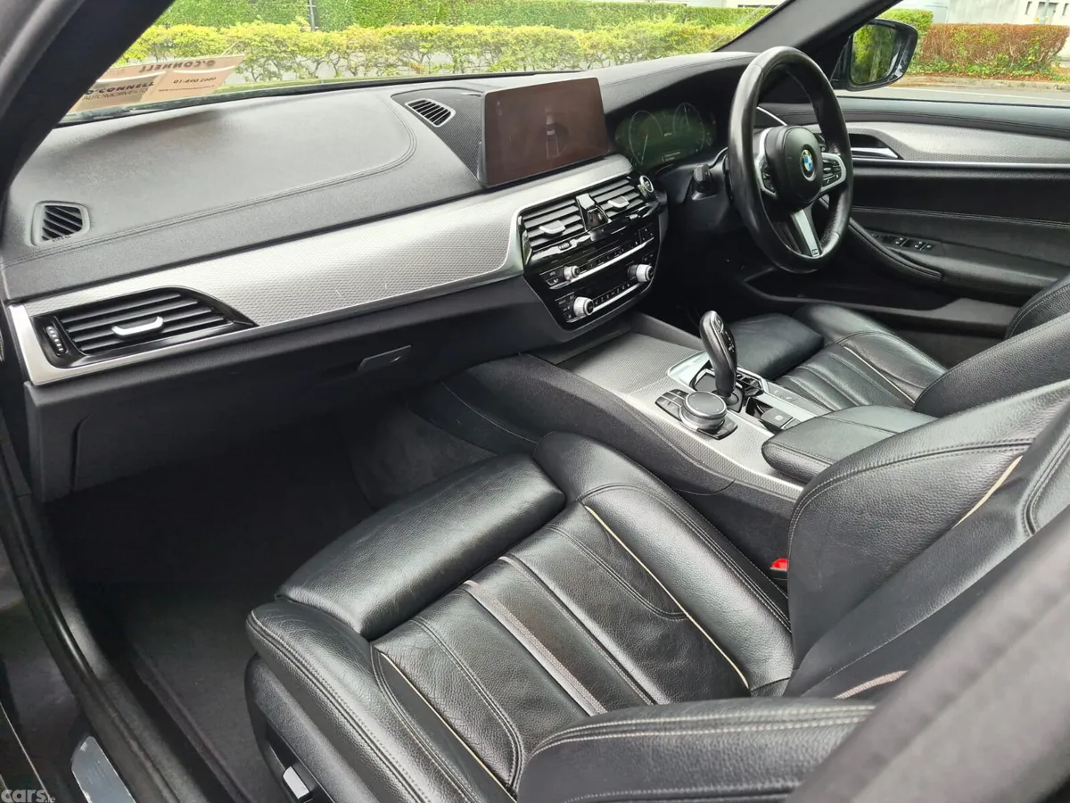 BMW 5-Series Saloon, Petrol Plug-in Hybrid, 2018, Grey