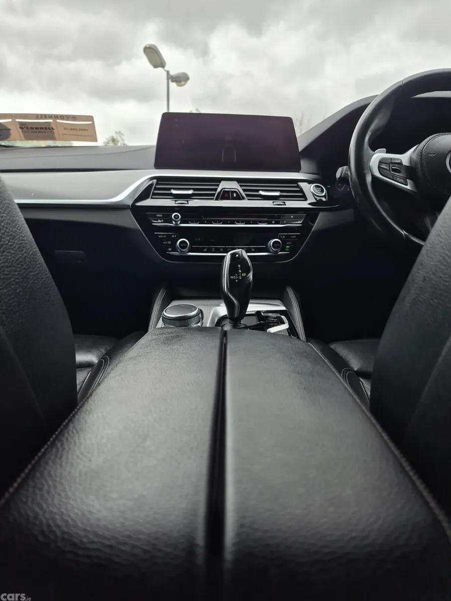 BMW 5-Series Saloon, Petrol Plug-in Hybrid, 2018, Grey