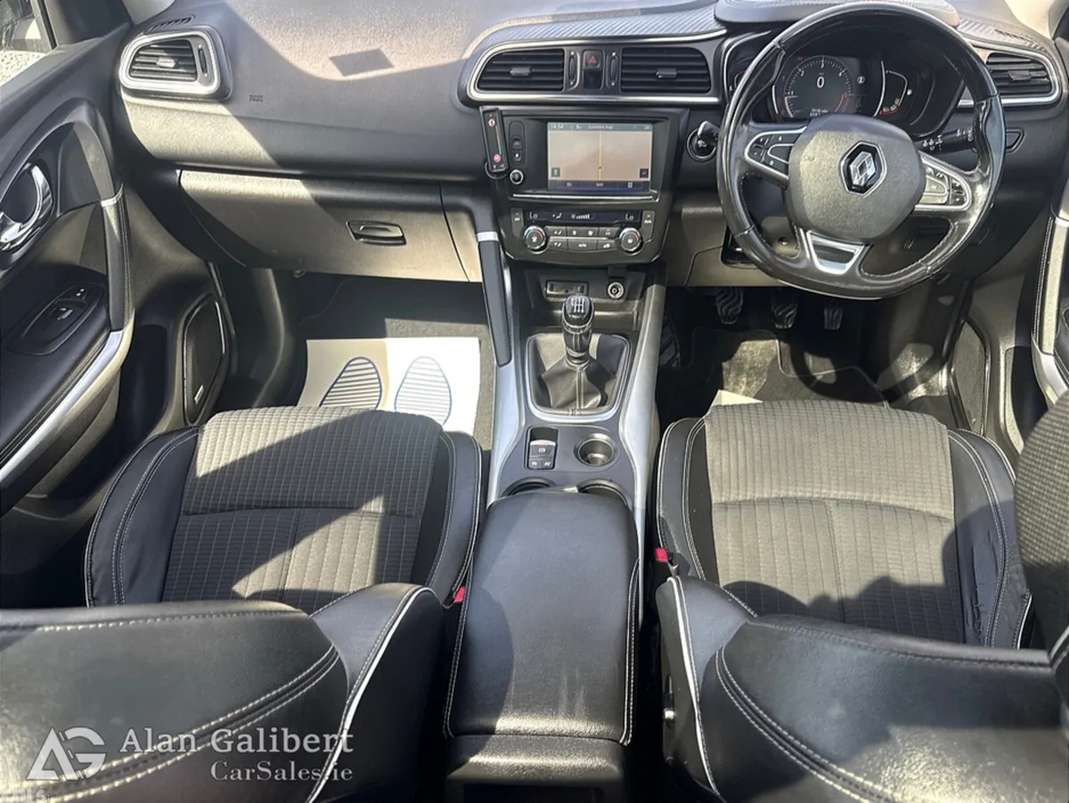 Renault Kadjar Hatchback, Diesel, 2017, Black