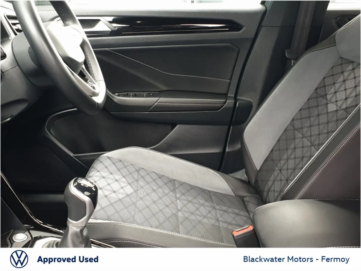 Volkswagen T-Roc SUV, Petrol, 2023, Grey