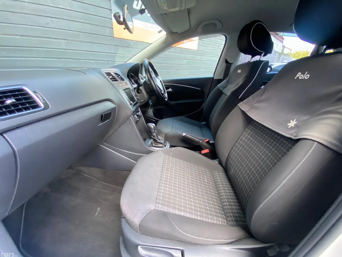Volkswagen Polo Hatchback, Petrol, 2014, White