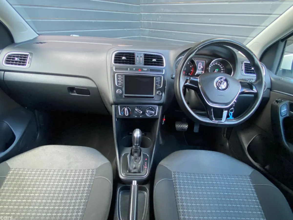 Volkswagen Polo Hatchback, Petrol, 2014, White