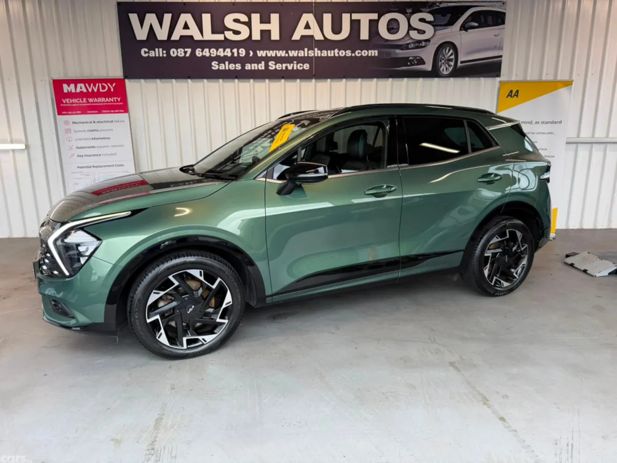 Kia Sportage MPV, Petrol Plug-in Hybrid, 2022, Green