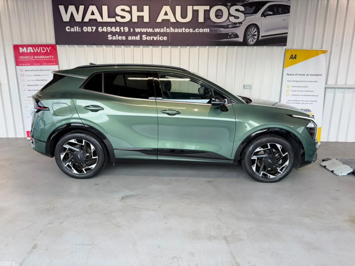 Kia Sportage MPV, Petrol Plug-in Hybrid, 2022, Green