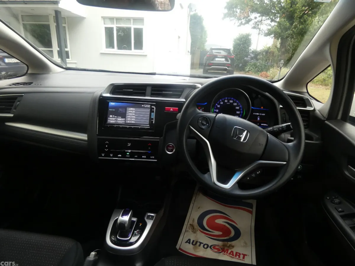 Honda Fit Hatchback, Petrol Hybrid, 2015, White