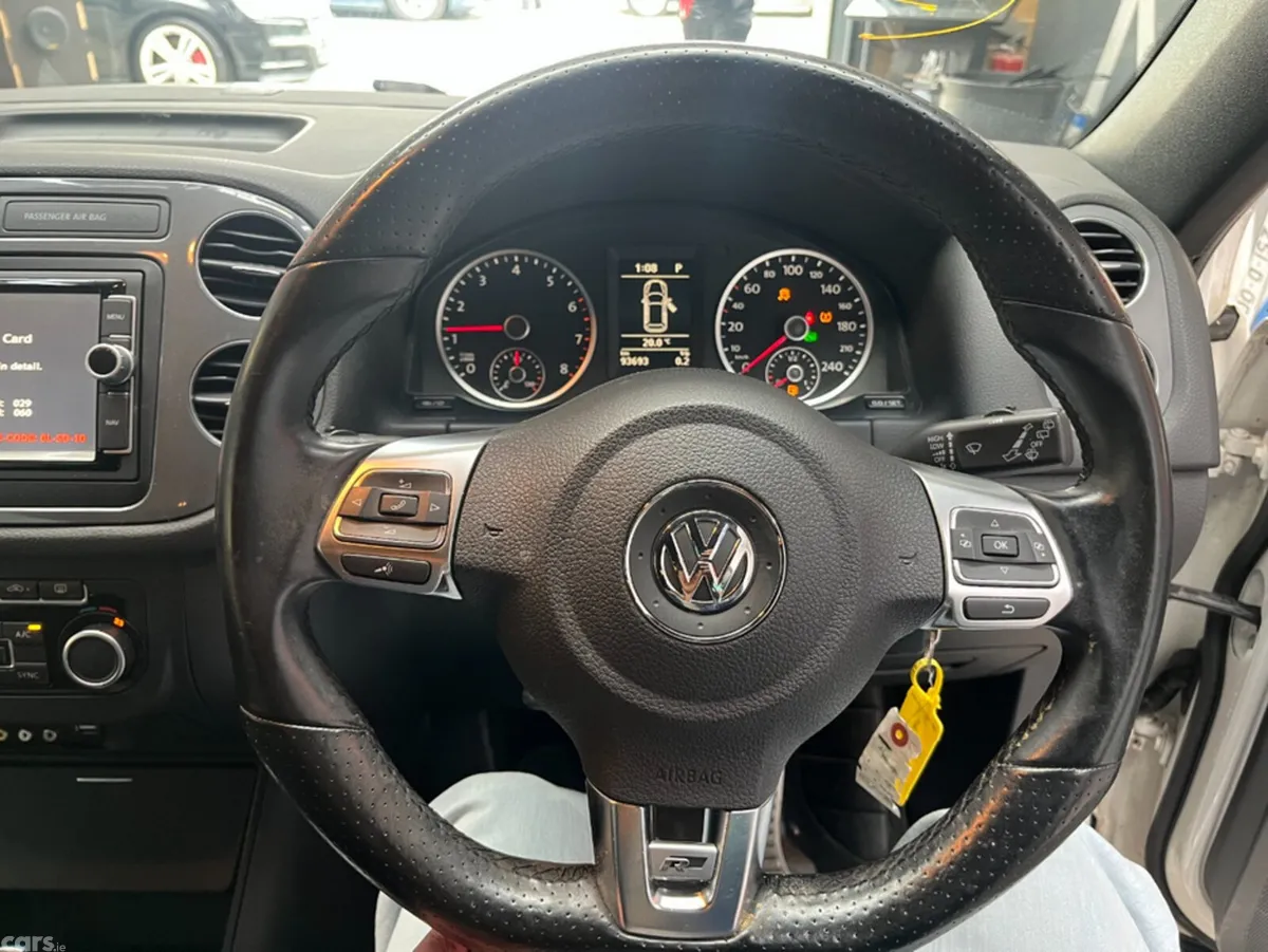 Volkswagen Tiguan SUV, Petrol, 2013, White