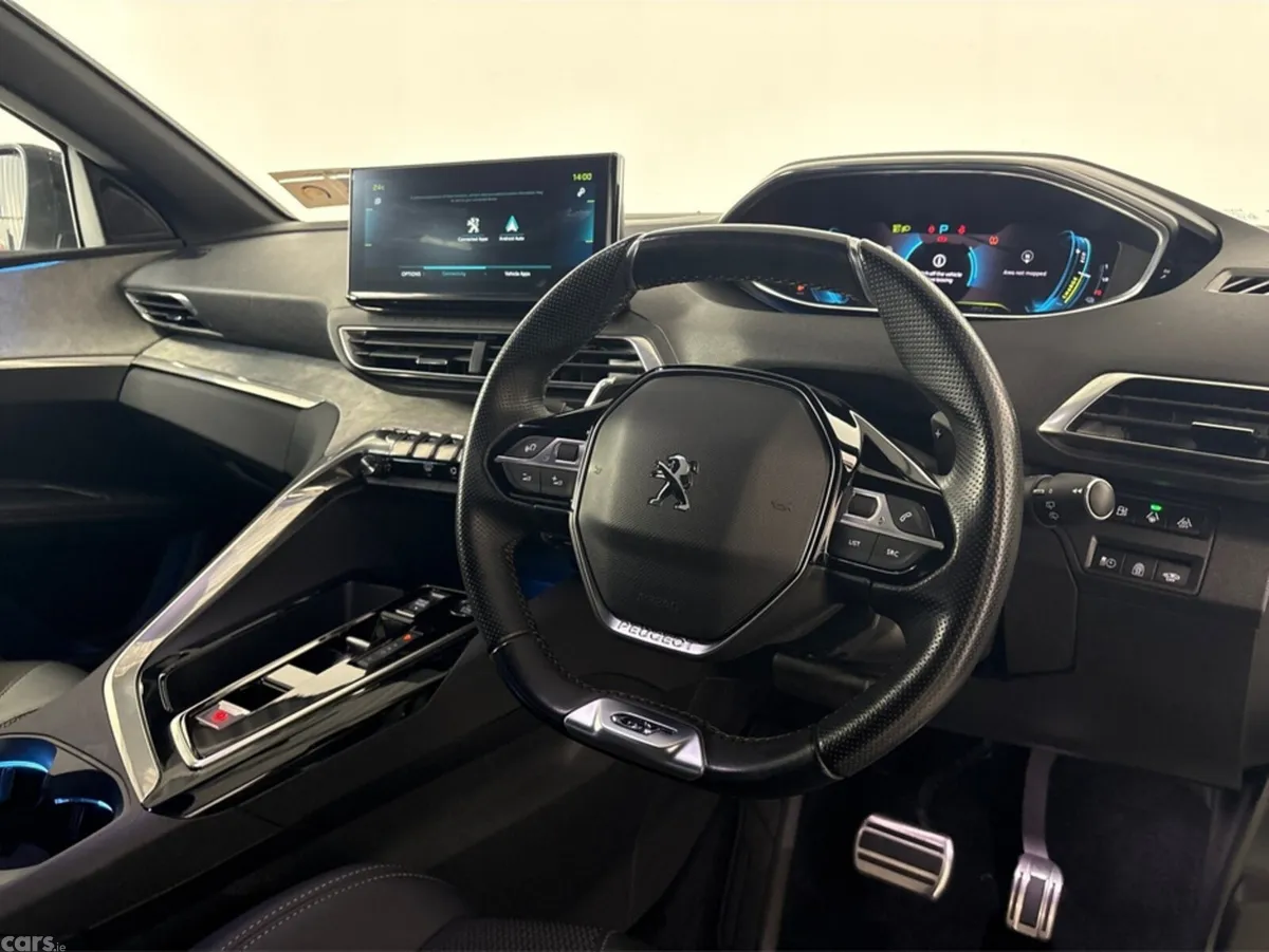 Peugeot 3008 Hatchback, Petrol Plug-in Hybrid, 2024, White