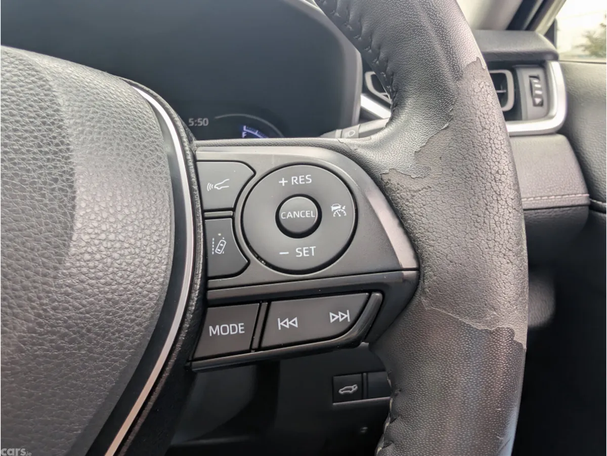 Toyota RAV4 SUV, Petrol Hybrid, 2019, White