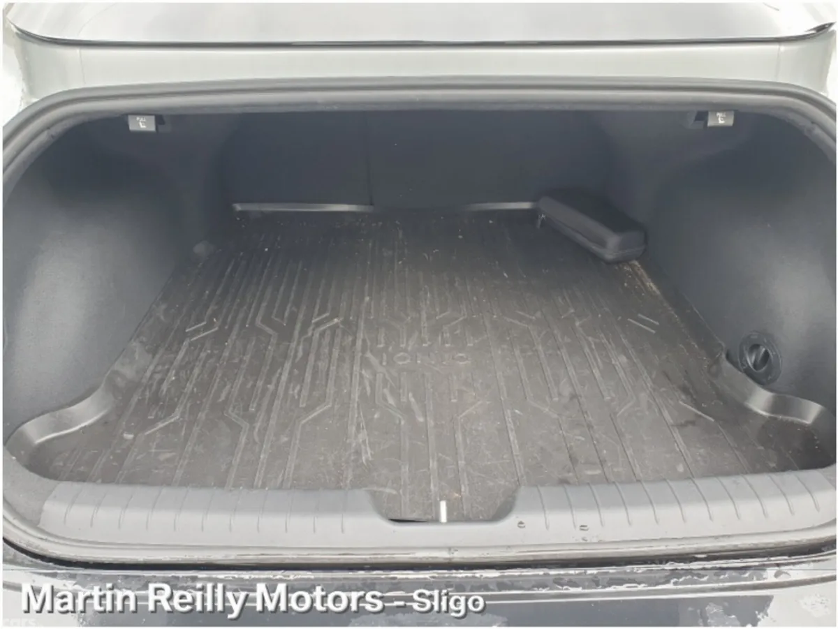 Hyundai IONIQ 6 Saloon, Electric, 2026, Grey