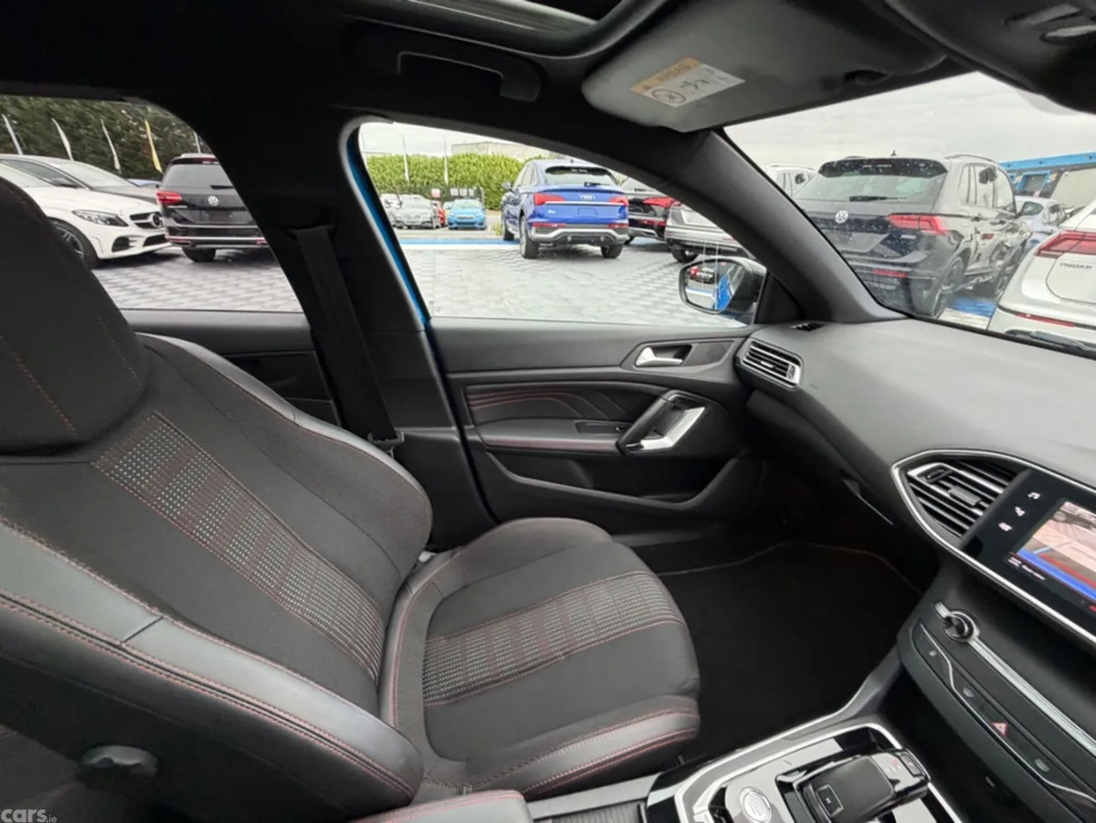 Peugeot 308 Estate, Diesel, 2021, Blue
