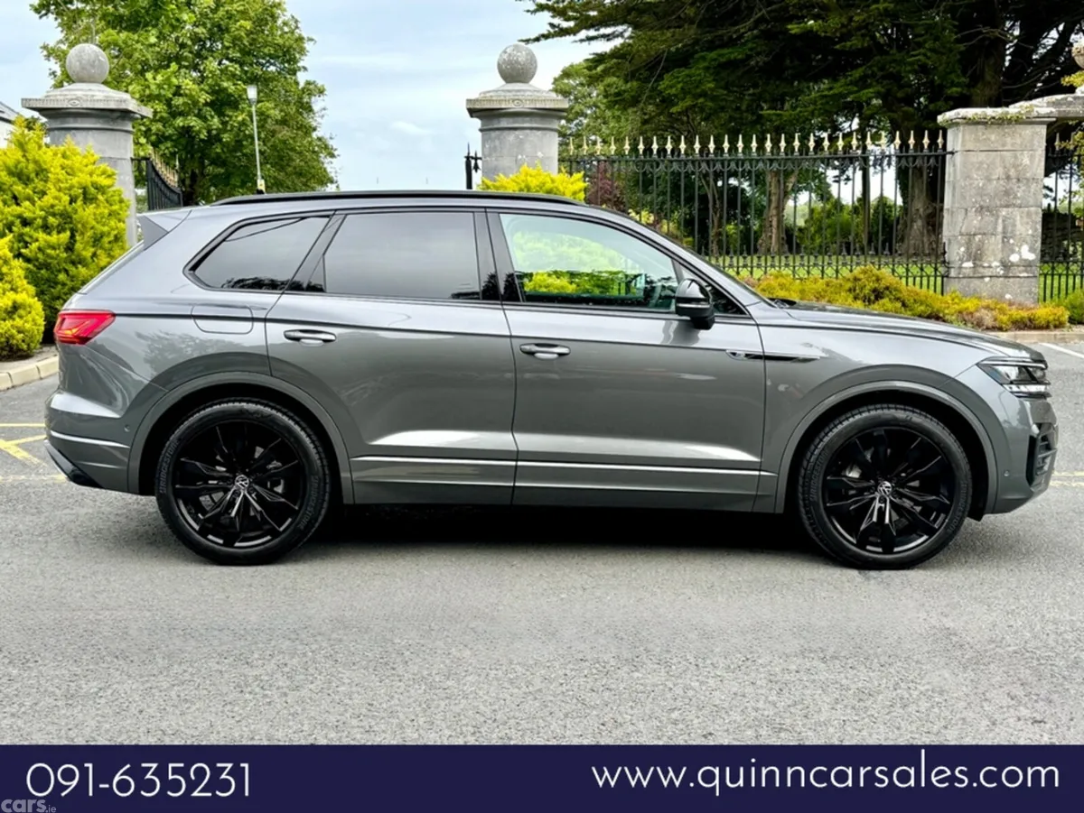 Volkswagen Touareg SUV, Diesel, 2023, Grey