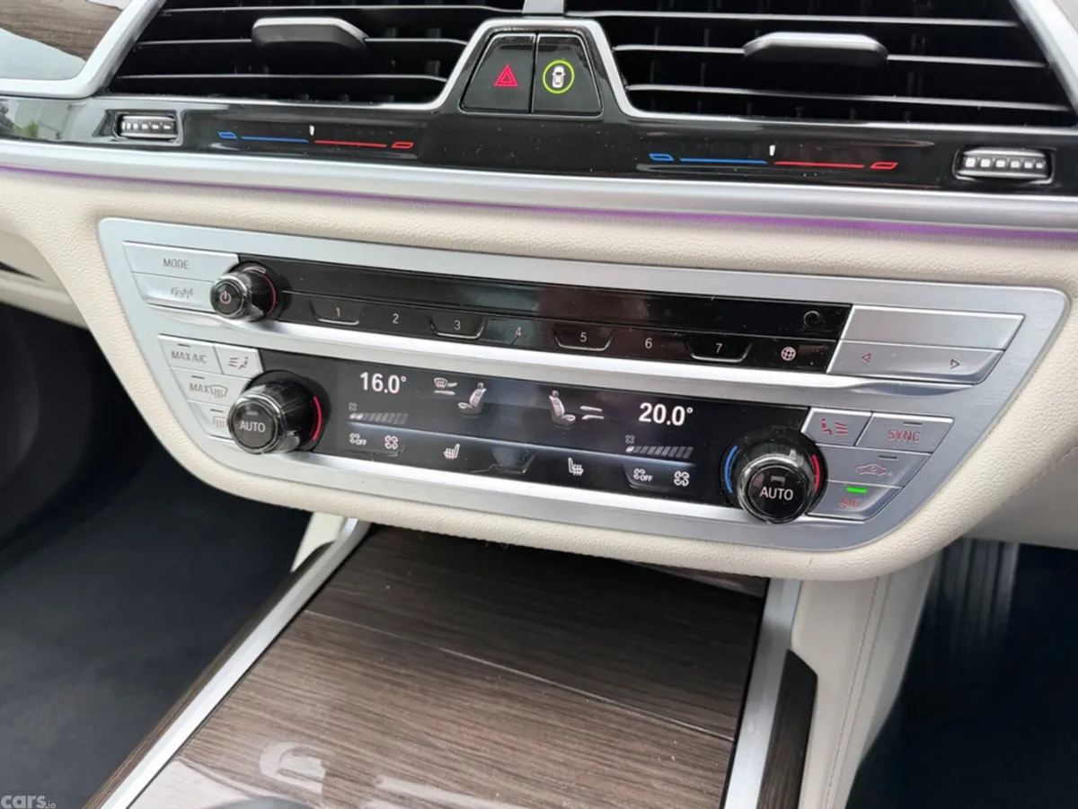 BMW 7-Series Saloon, Petrol Plug-in Hybrid, 2020, Grey