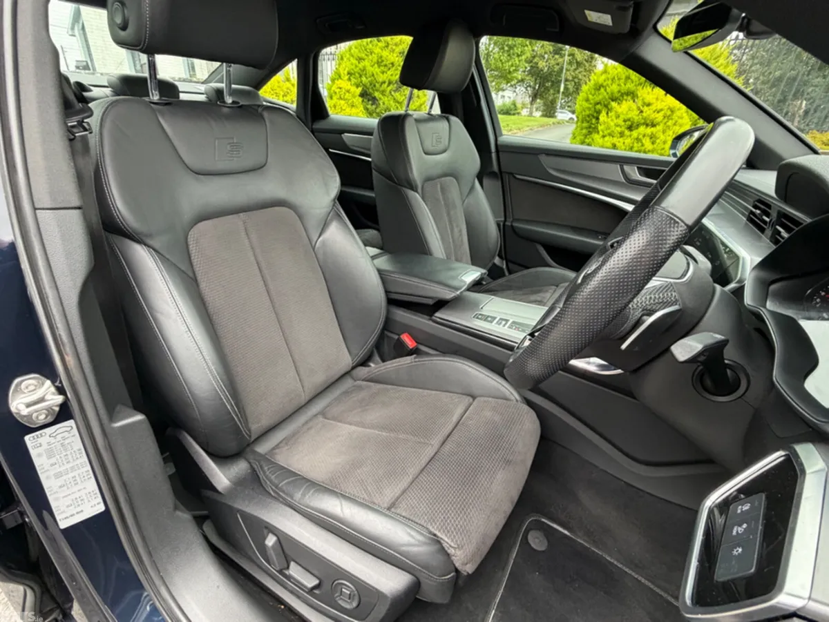 Audi A6 Saloon, Diesel, 2019, Blue