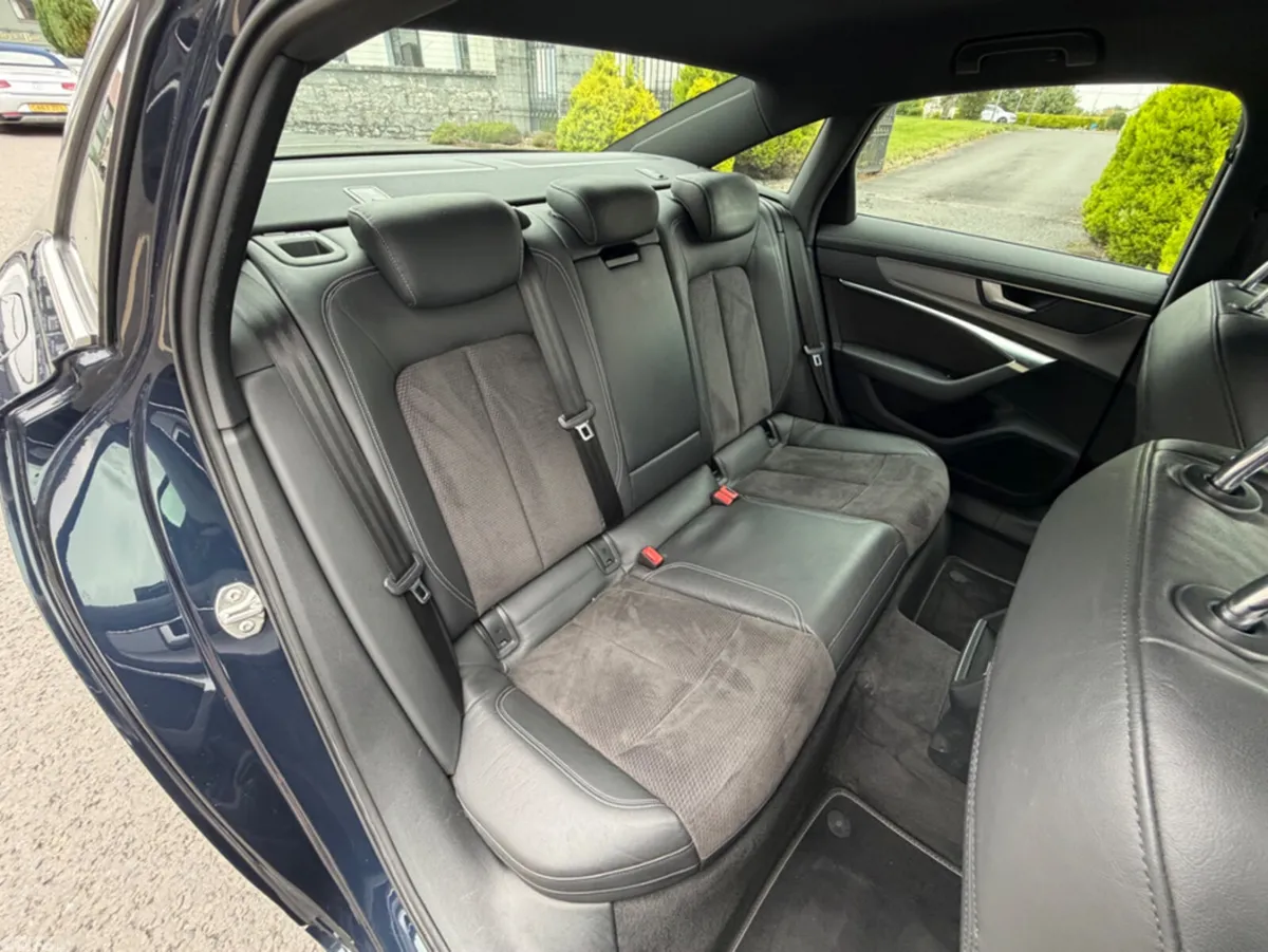 Audi A6 Saloon, Diesel, 2019, Blue