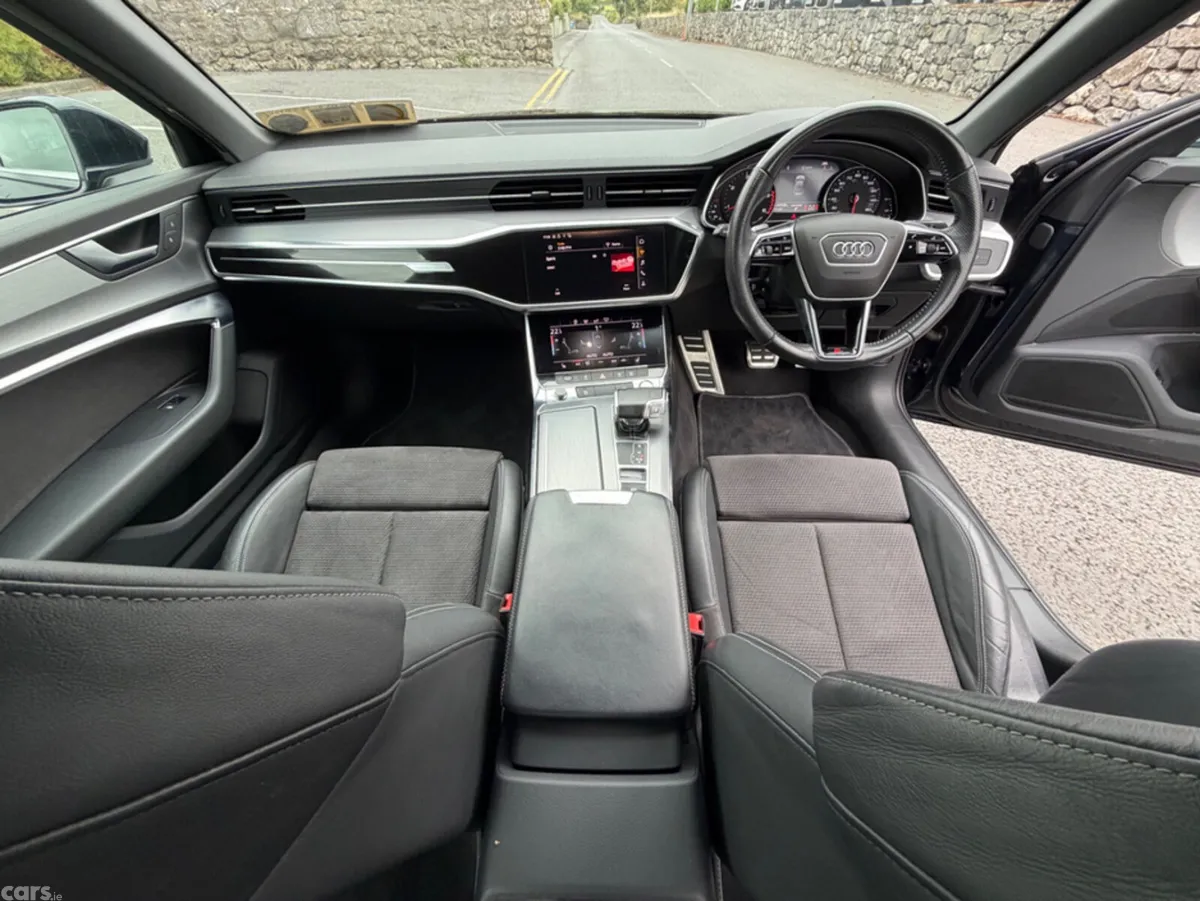 Audi A6 Saloon, Diesel, 2019, Blue