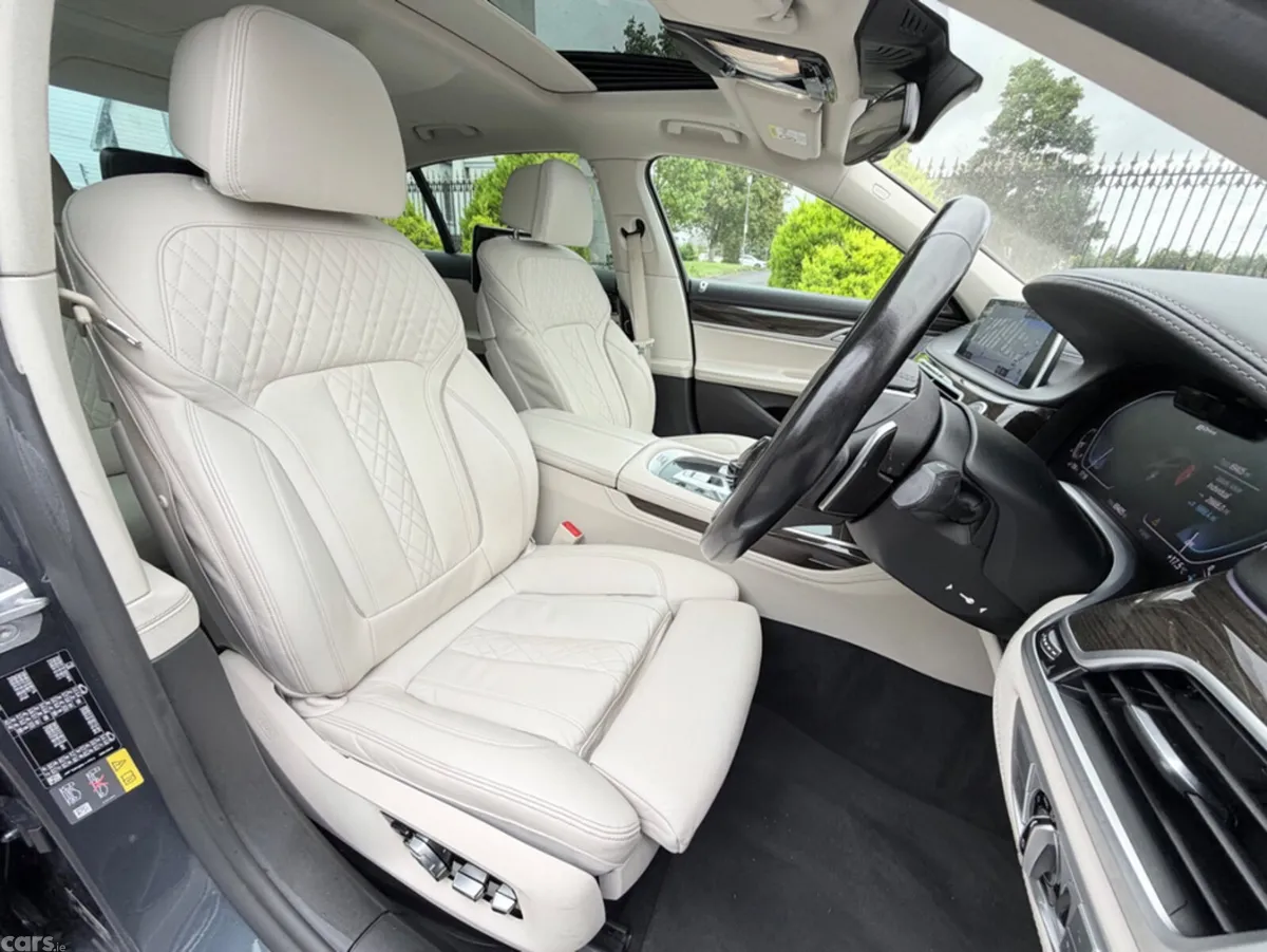 BMW 7-Series Saloon, Petrol Plug-in Hybrid, 2020, Grey