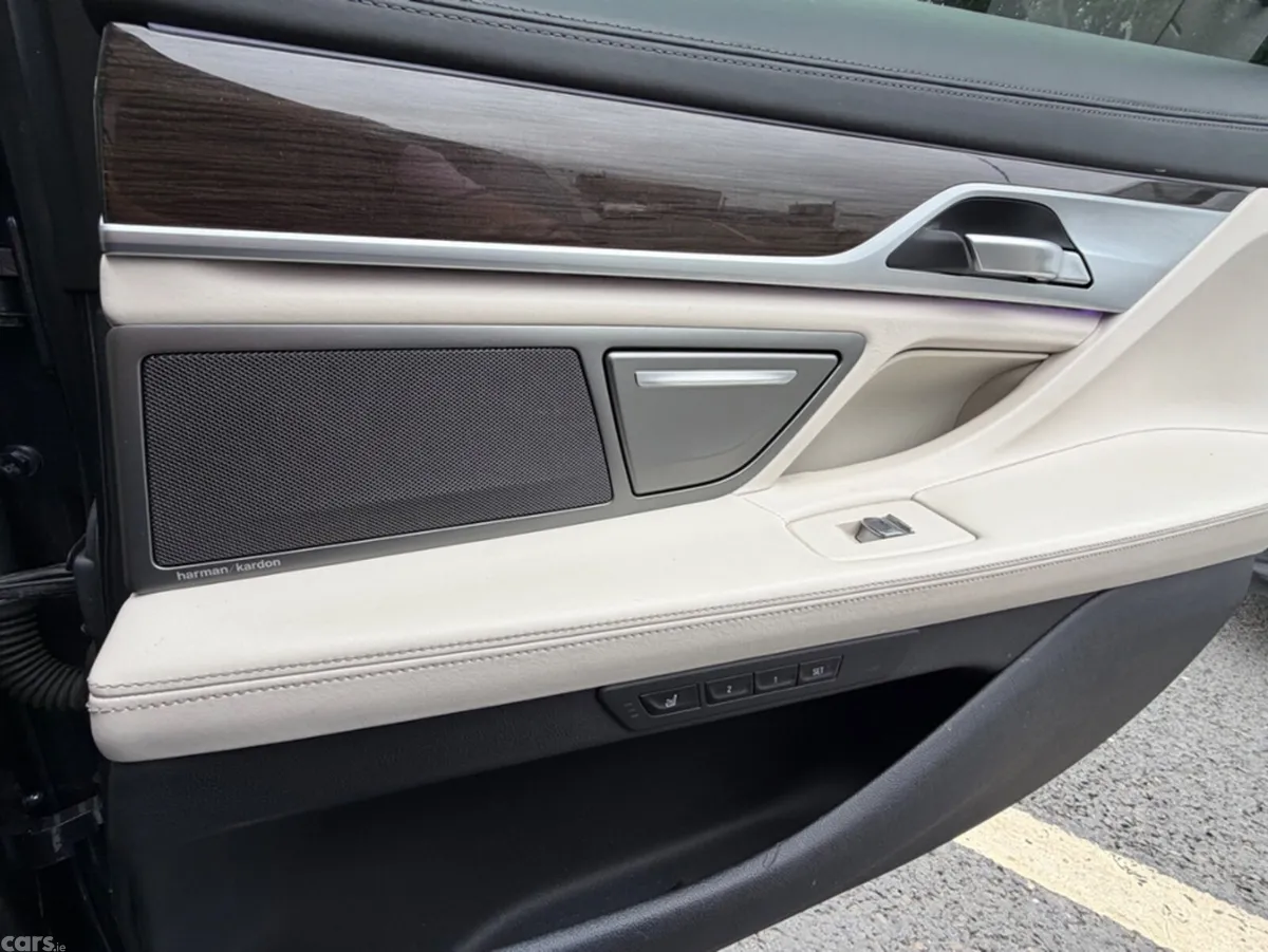 BMW 7-Series Saloon, Petrol Plug-in Hybrid, 2020, Grey