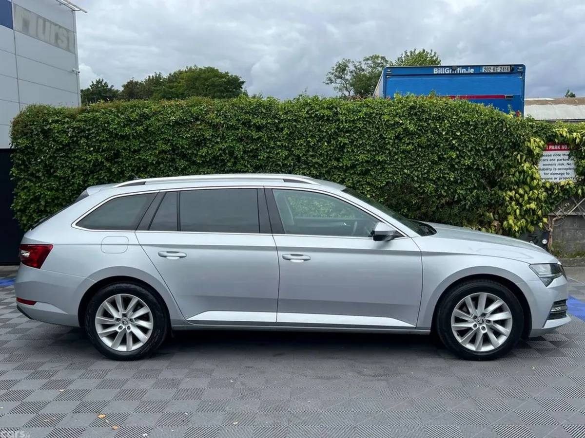 Skoda Superb Estate, Petrol Plug-in Hybrid, 2023, Silver