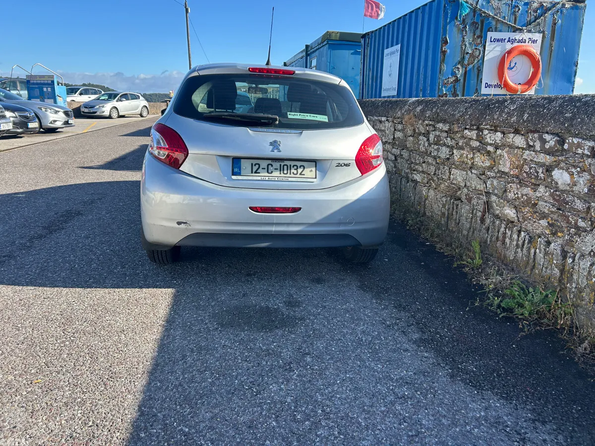 Peugeot 208 Hatchback, Petrol, 2012, Grey