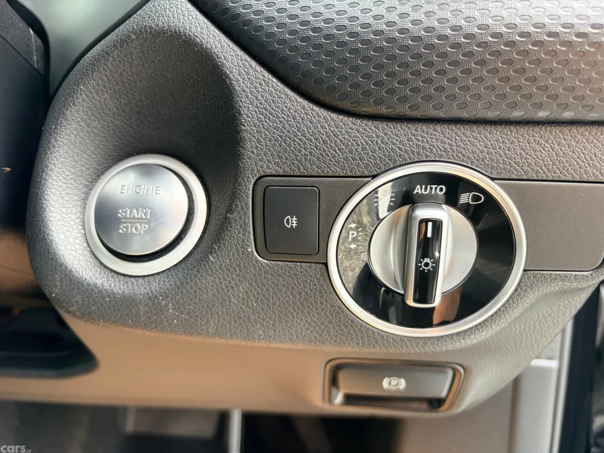 Mercedes-Benz A-Class Hatchback, Petrol, 2018, Black
