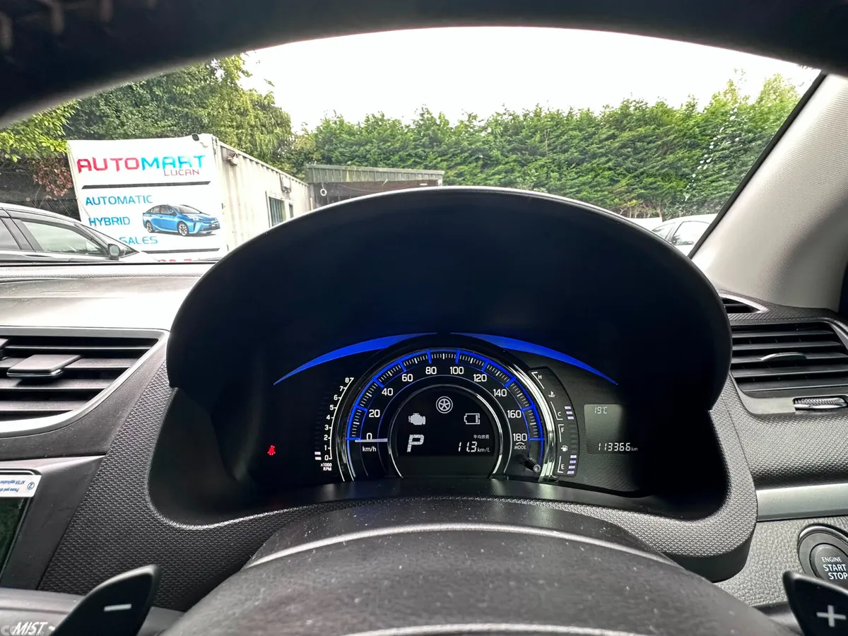 Suzuki Swift Hatchback, Petrol, 2015, Grey