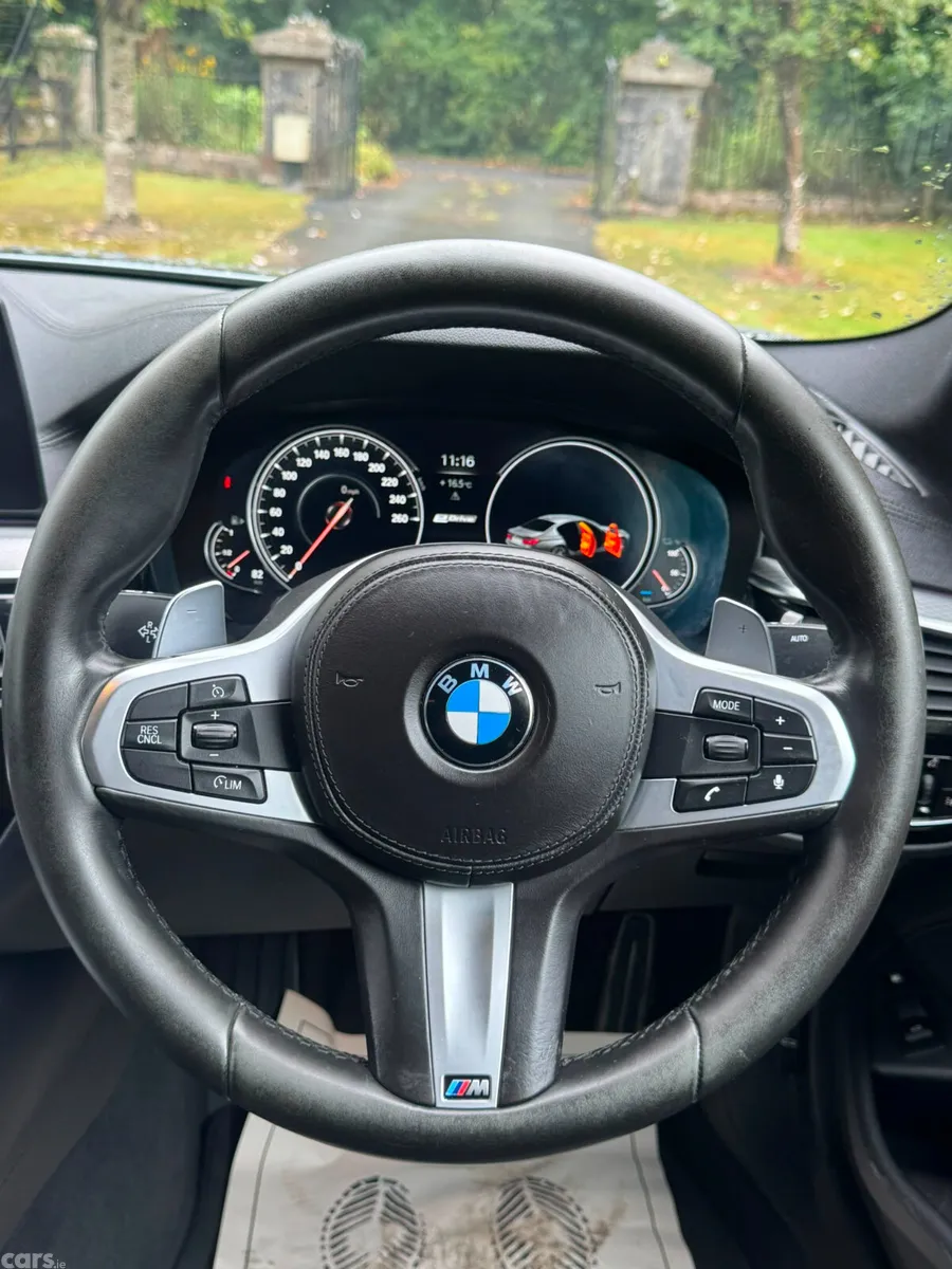 BMW 5-Series Saloon, Petrol Plug-in Hybrid, 2017, Blue