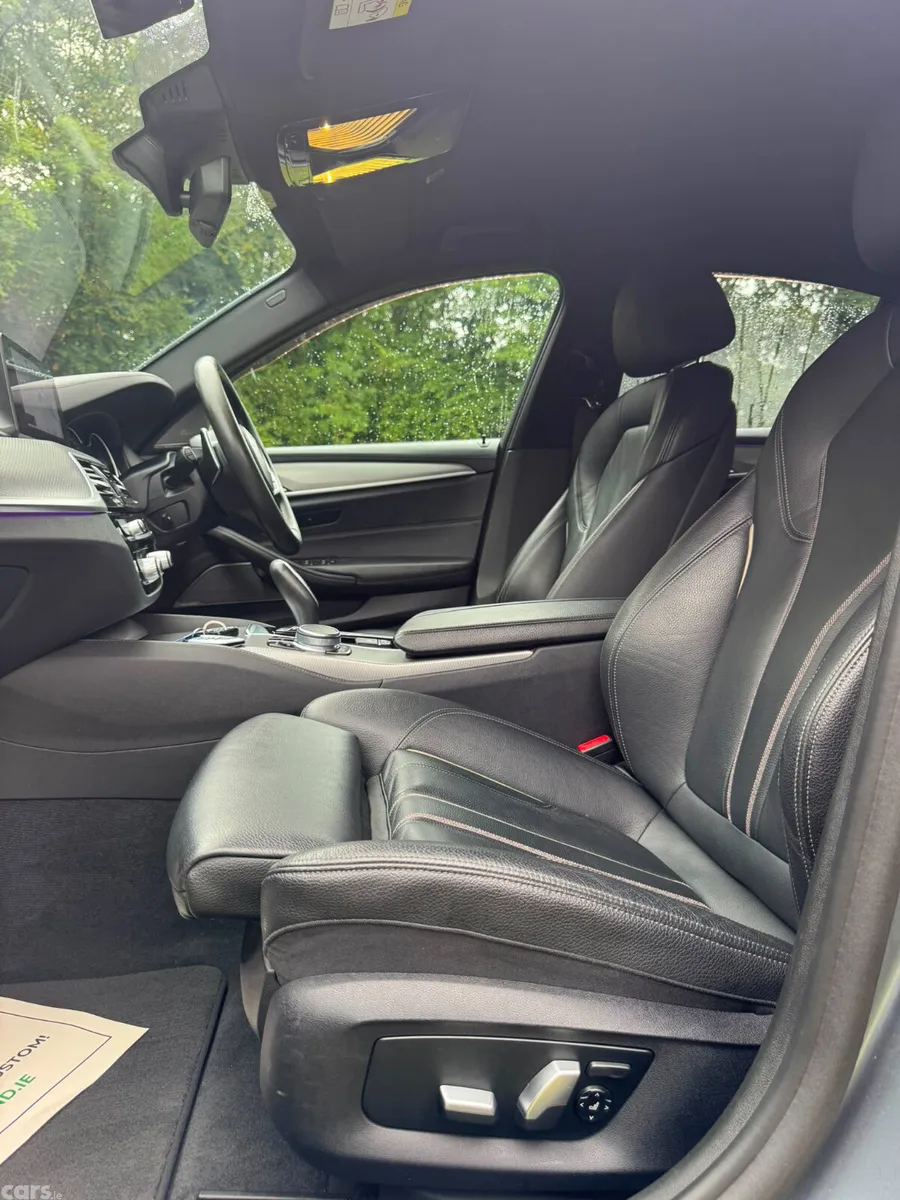 BMW 5-Series Saloon, Petrol Plug-in Hybrid, 2017, Blue