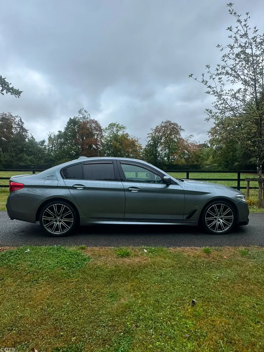 BMW 5-Series Saloon, Petrol Plug-in Hybrid, 2017, Blue