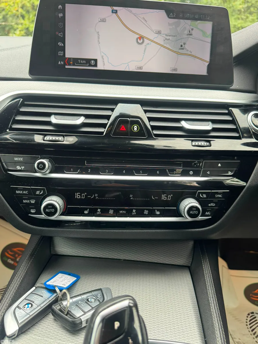 BMW 5-Series Saloon, Petrol Plug-in Hybrid, 2017, Blue