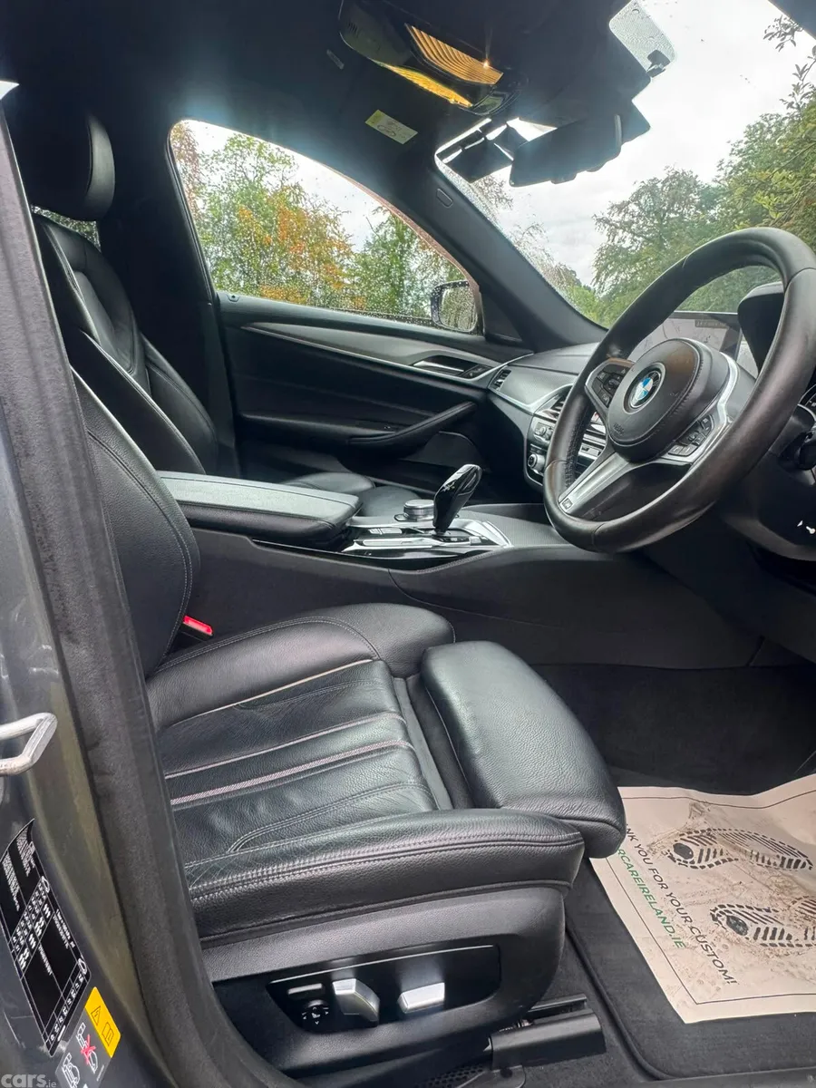 BMW 5-Series Saloon, Petrol Plug-in Hybrid, 2017, Blue