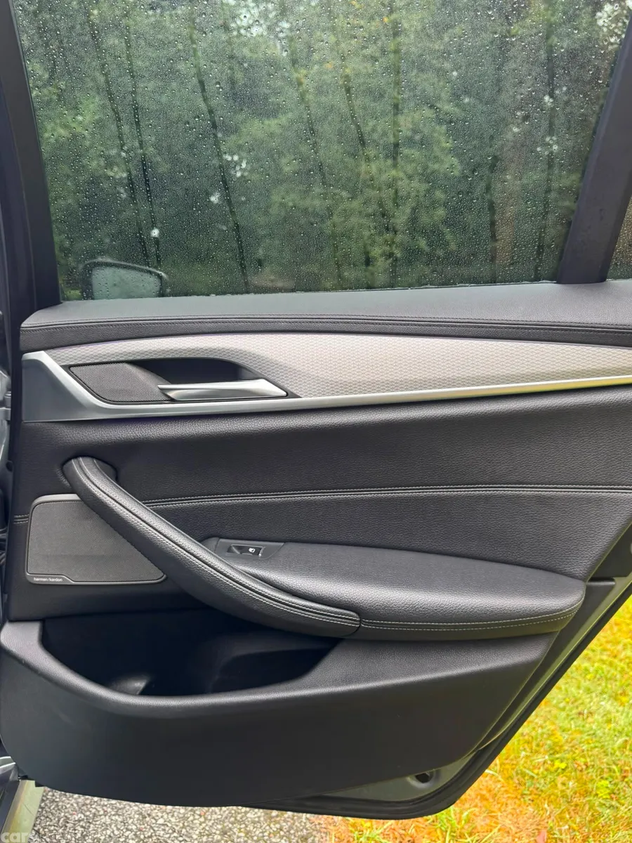 BMW 5-Series Saloon, Petrol Plug-in Hybrid, 2017, Blue