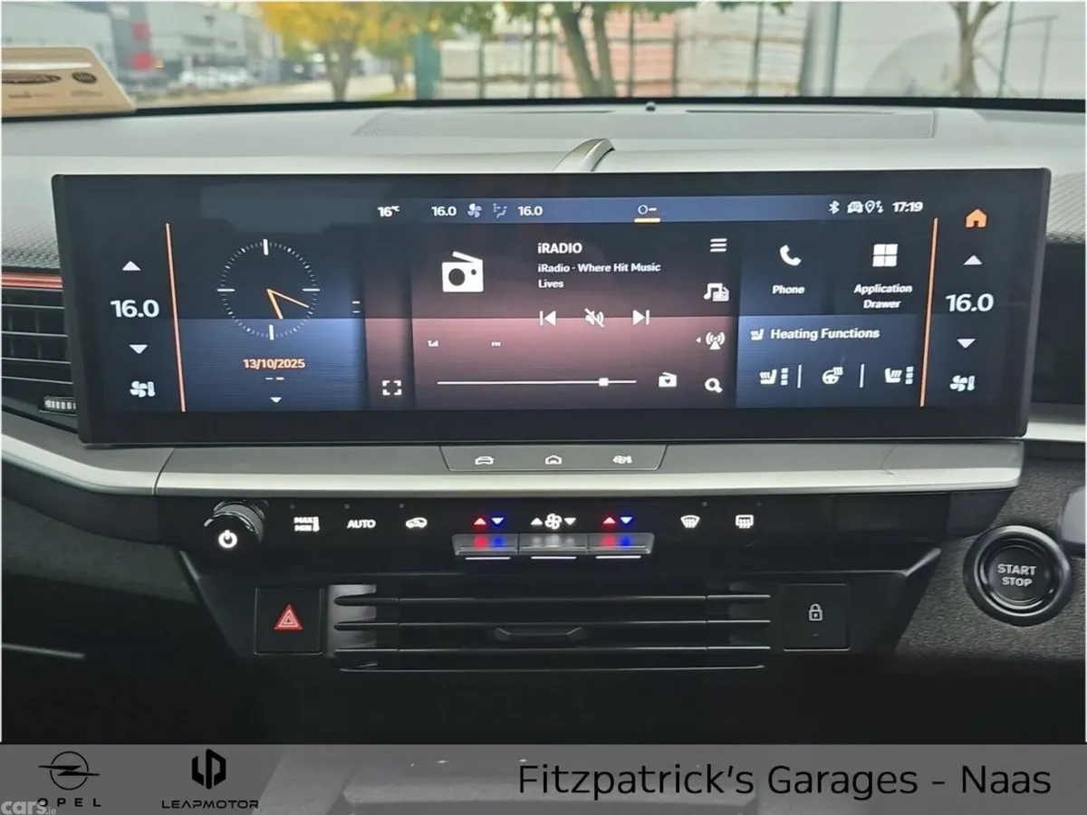 Opel Grandland SUV, Petrol Hybrid, 2025, Green