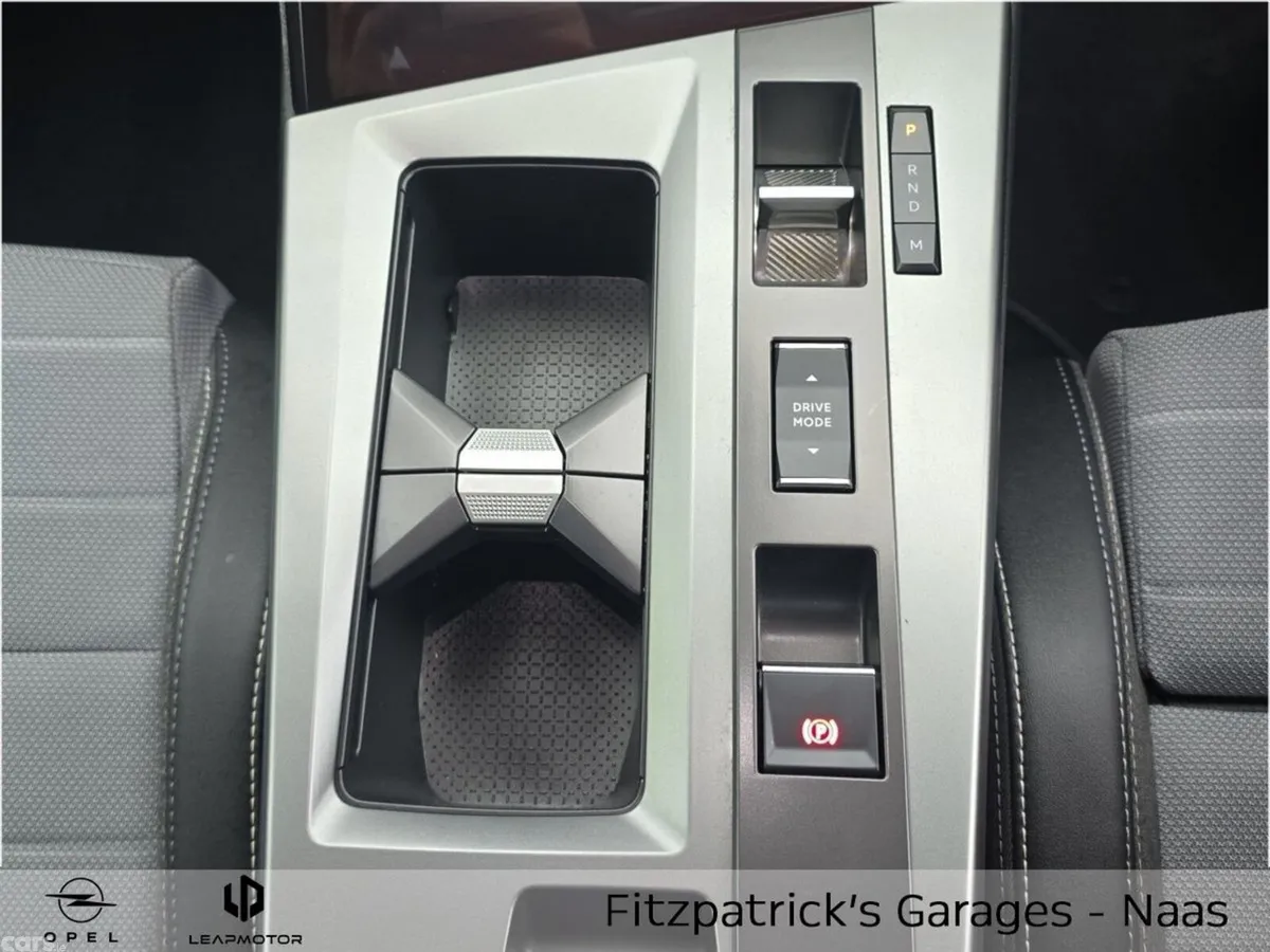 Opel Grandland SUV, Petrol Hybrid, 2025, Green