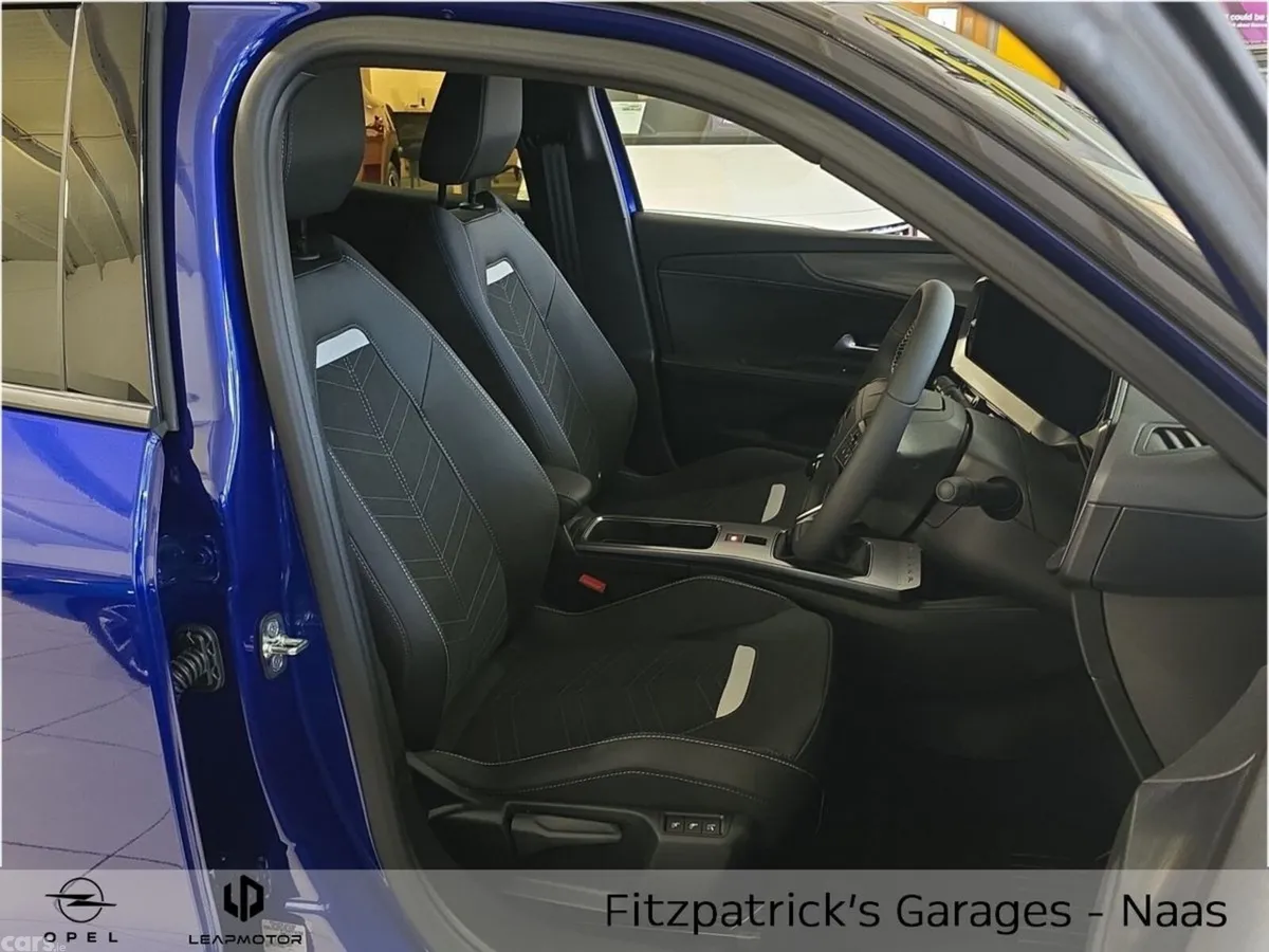 Opel Mokka SUV, Petrol, 2025, Blue