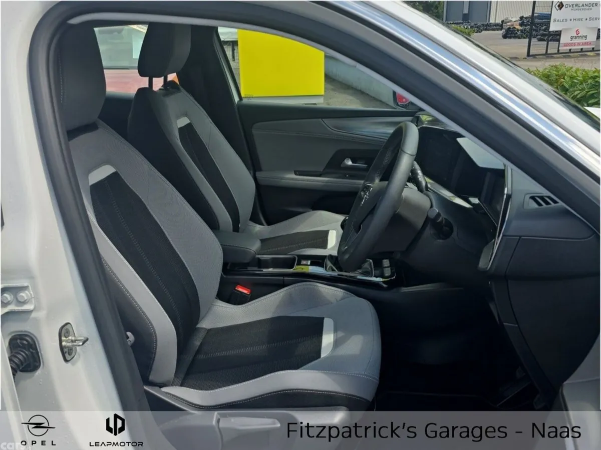 Opel Mokka SUV, Petrol, 2025, White