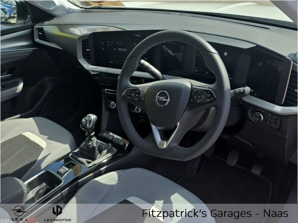 Opel Mokka SUV, Petrol, 2025, White