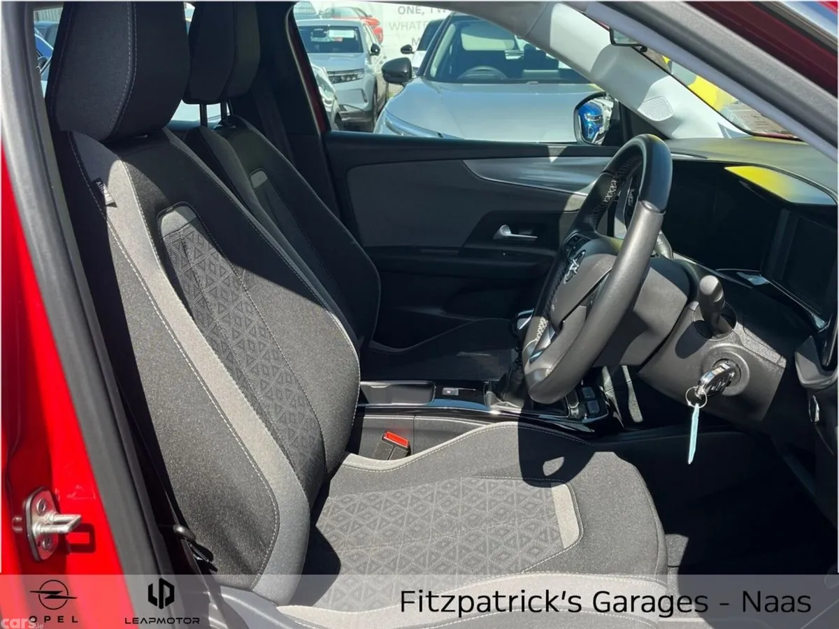 Opel Mokka SUV, Petrol, 2025, Red
