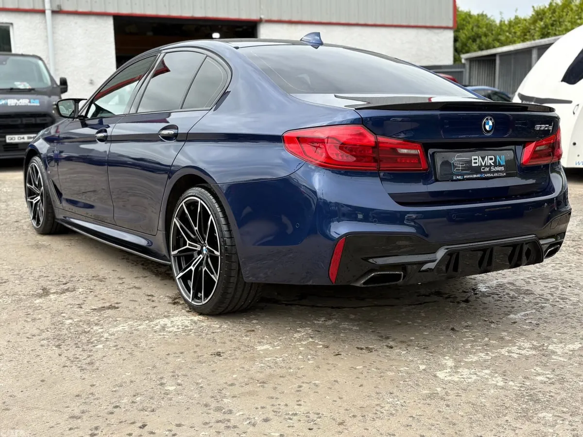 BMW 5-Series Saloon, Petrol Hybrid, 2017, Blue