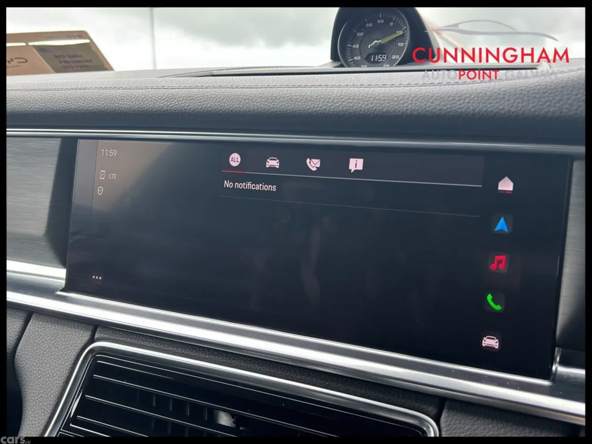 Porsche Panamera Estate, Petrol Plug-in Hybrid, 2022, Black