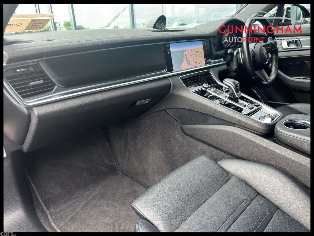 Porsche Panamera Estate, Petrol Plug-in Hybrid, 2022, Black