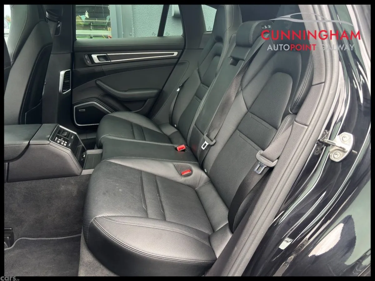 Porsche Panamera Estate, Petrol Plug-in Hybrid, 2022, Black