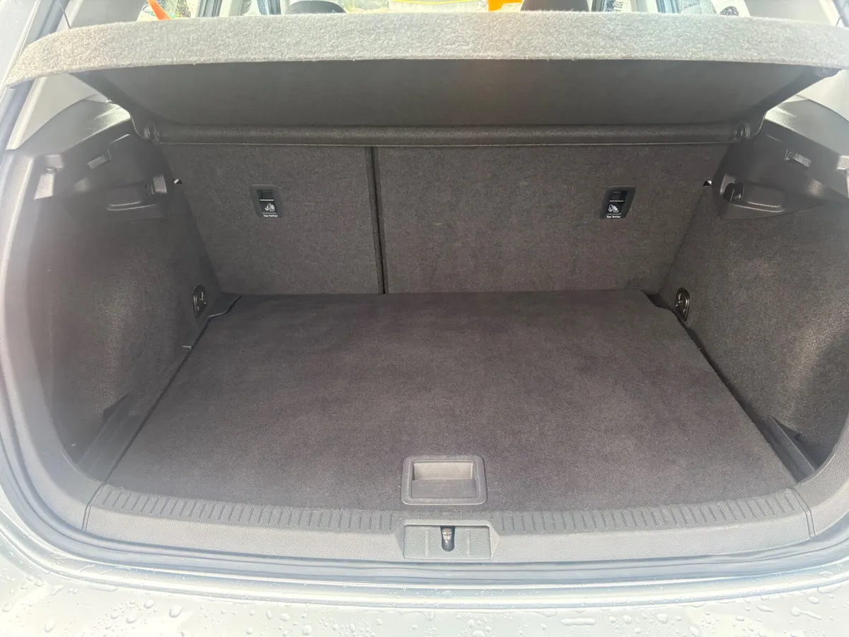 Volkswagen Golf Hatchback, Diesel, 2019, Grey