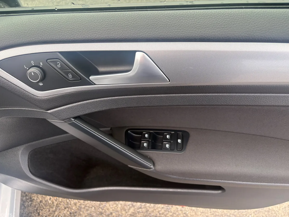 Volkswagen Golf Hatchback, Diesel, 2019, Grey