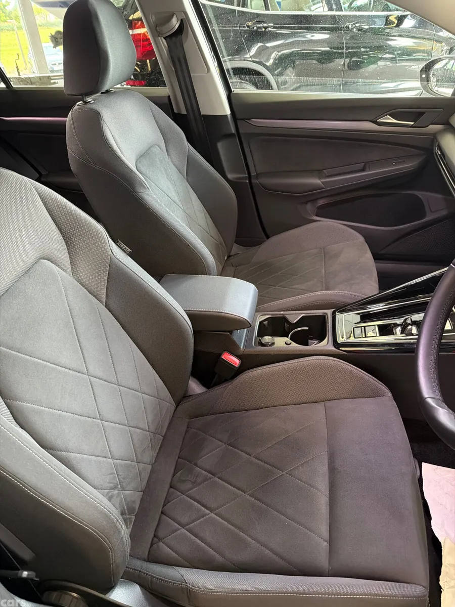 Volkswagen Golf Estate, Diesel, 2024, Grey