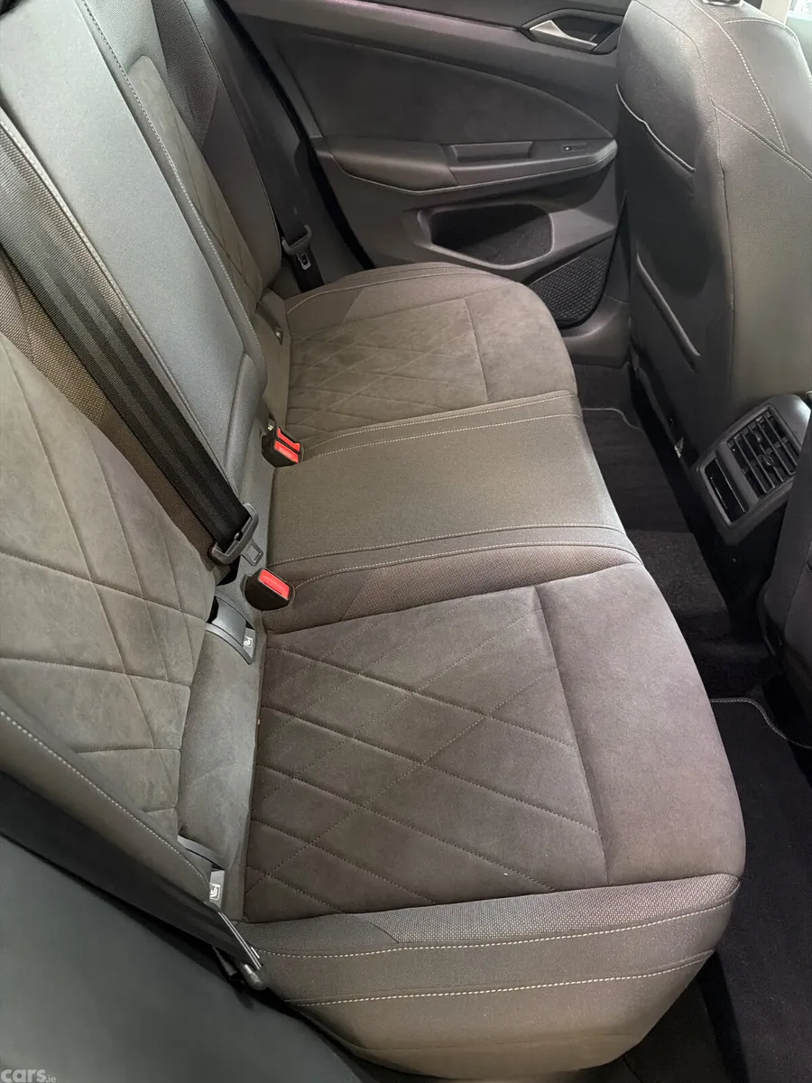 Volkswagen Golf Estate, Diesel, 2024, Grey