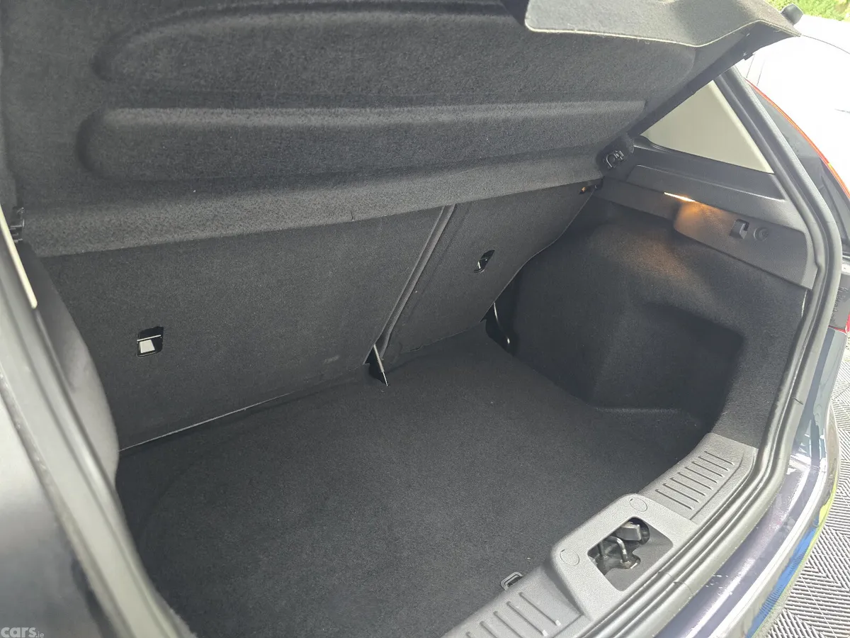 Ford Fiesta Hatchback, Petrol, 2014, Grey