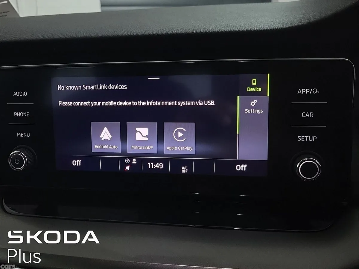 Skoda Octavia Saloon, Diesel, 2023, Blue